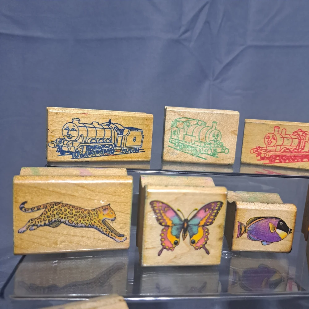VTG Lot Of 14 Wooden Rubber Stamps Thomas Train Wildlife‎ Animals Kids Clifford